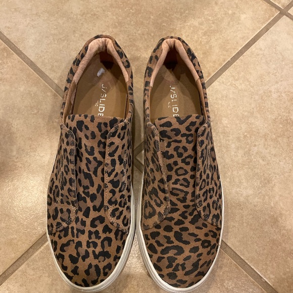 jslides leopard sneaker